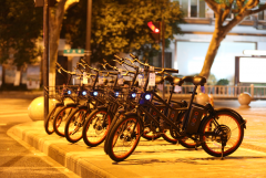“GOGO”现身杭州街头,共享电单车赛道再