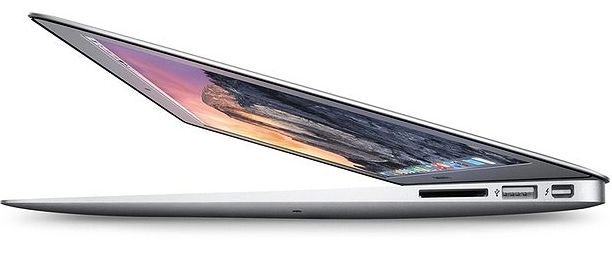传苹果正开发15英寸MacBook Air，最早明年发